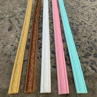 Ph&agrave;o chỉ xốp d&aacute;n tường tại tphcm - Xốp chạy viền gi&aacute; rẻ hay cuộn xốp chạy viền ốp tường - Cuộn chỉ ph&agrave;o xốp d&aacute;n tường